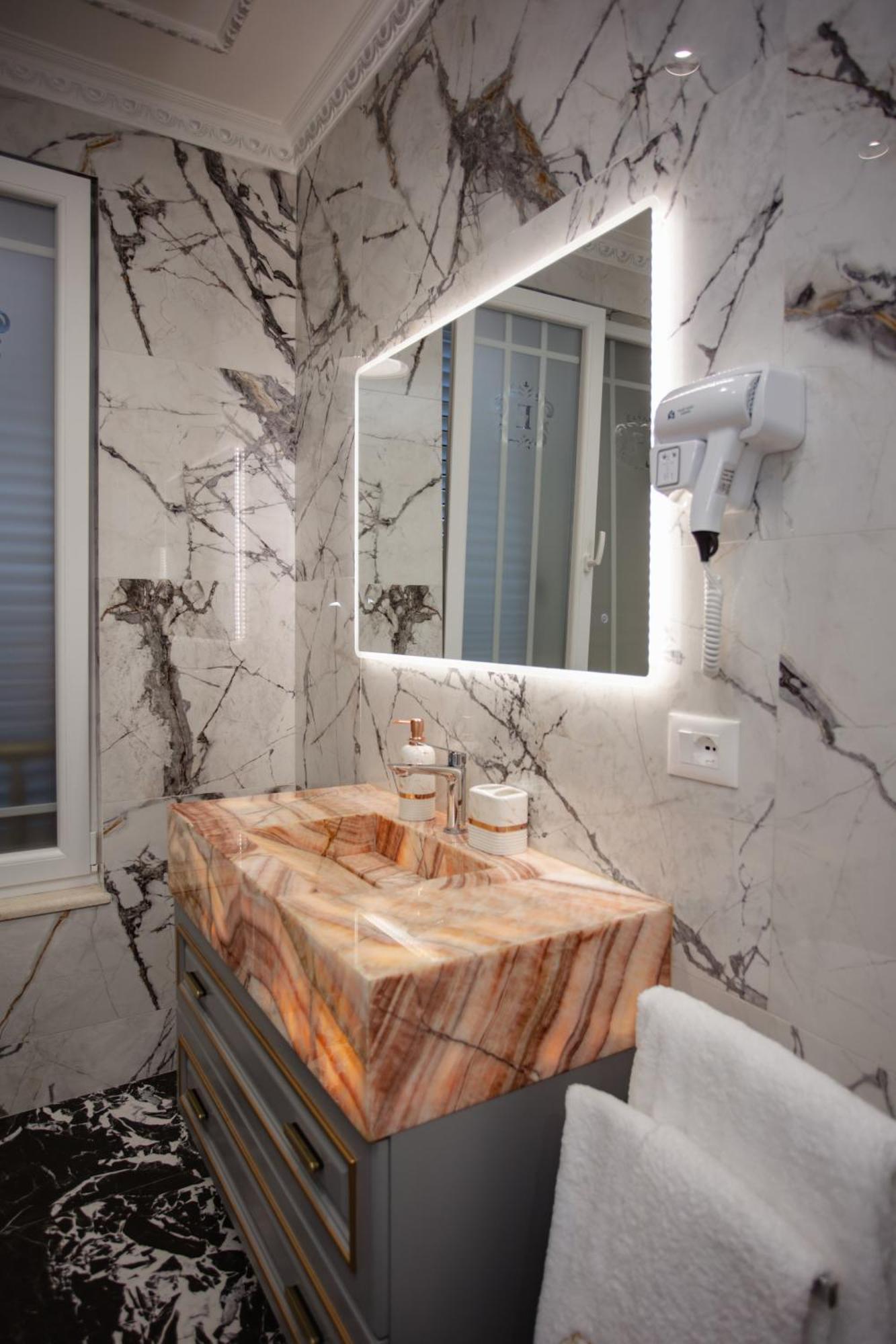 Ervini Boutique Hotel Shkodër 외부 사진
