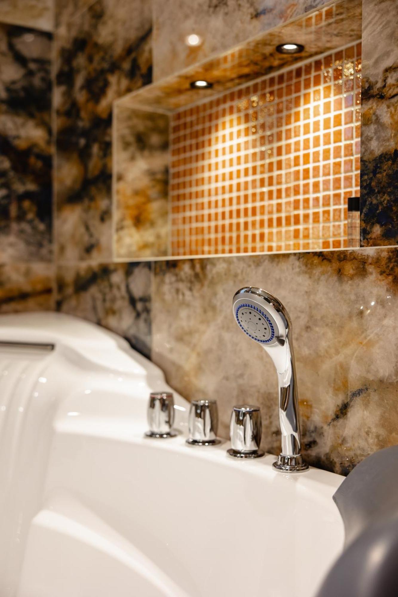 Ervini Boutique Hotel Shkodër 외부 사진